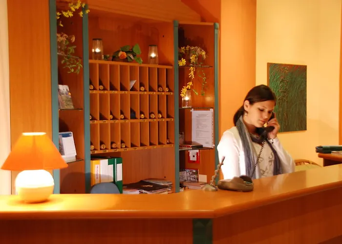 奇尤斯基皮佛法尔酒店- 酒店、餐厅和啤酒spa 酒店 3*