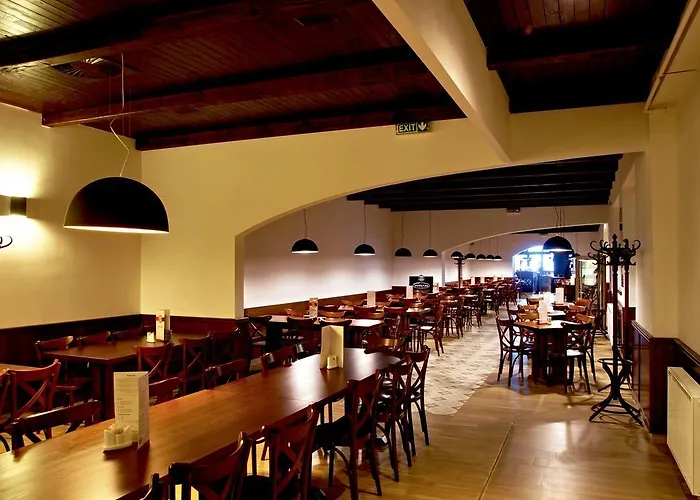 奇尤斯基皮佛法尔酒店- 酒店、餐厅和啤酒spa 酒店 3*