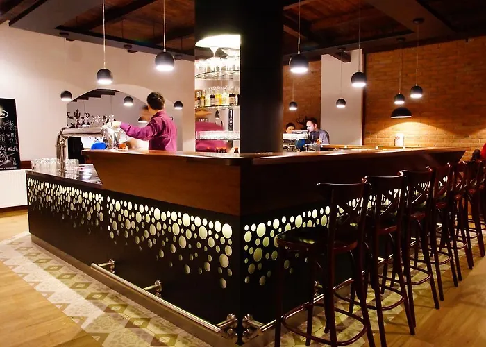 奇尤斯基皮佛法尔酒店- 酒店、餐厅和啤酒spa 3* 基约夫