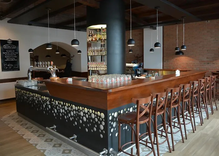 奇尤斯基皮佛法尔酒店- 酒店、餐厅和啤酒spa 酒店 3*